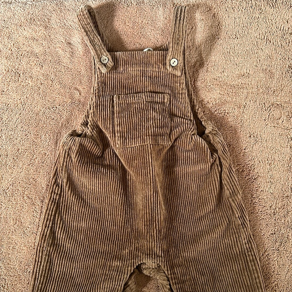 Quincy Mae brown corduroy overalls. Organic cotton blend. Size 12-18 months.